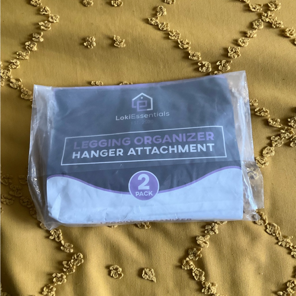 Organizer hanger attachment